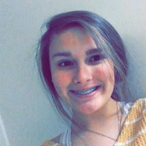 Meet your Posher, Alexis